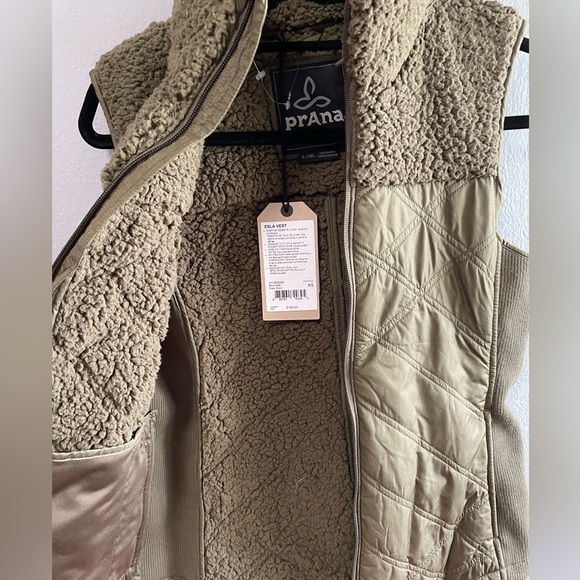 NWT Prana Esla Vest in green. Size X-Small. - Picture 7 of 12